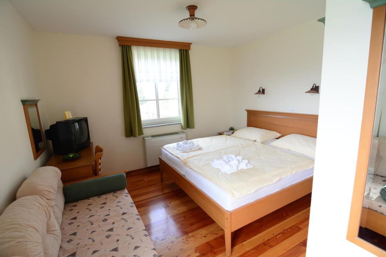Gostisce Vinski Hram Otel Ivanjkovci Dış mekan fotoğraf